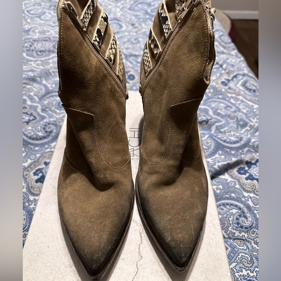 Elana Achi Light Brown Low Suede Texan Boot - Picture 3 of 7